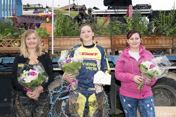 podium fminin